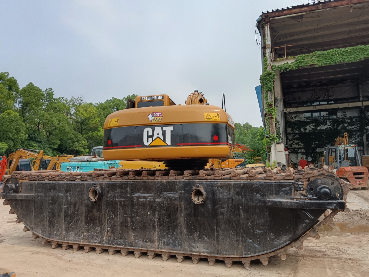 CATERPILLAR 320BL 320CL DREDGER - Külgepaigaldatav ekskavaator: pilt 2 CATERPILLAR 320BL 320CL DREDGER - Külgepaigaldatav ekskavaator: pilt 2