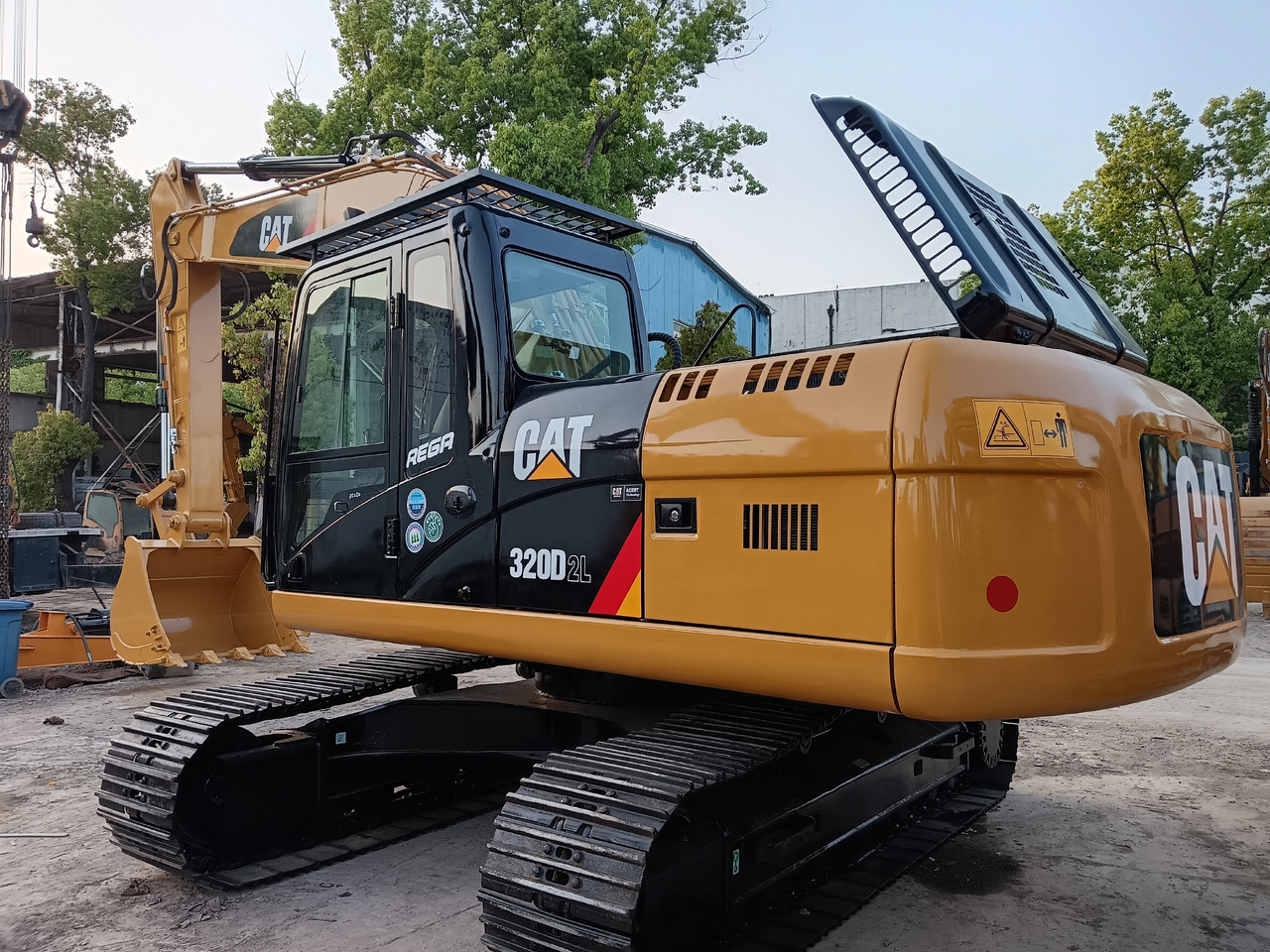 CATERPILLAR 320D CAT 320D2L - Lintekskavaator: pilt 1 CATERPILLAR 320D CAT 320D2L - Lintekskavaator: pilt 1
