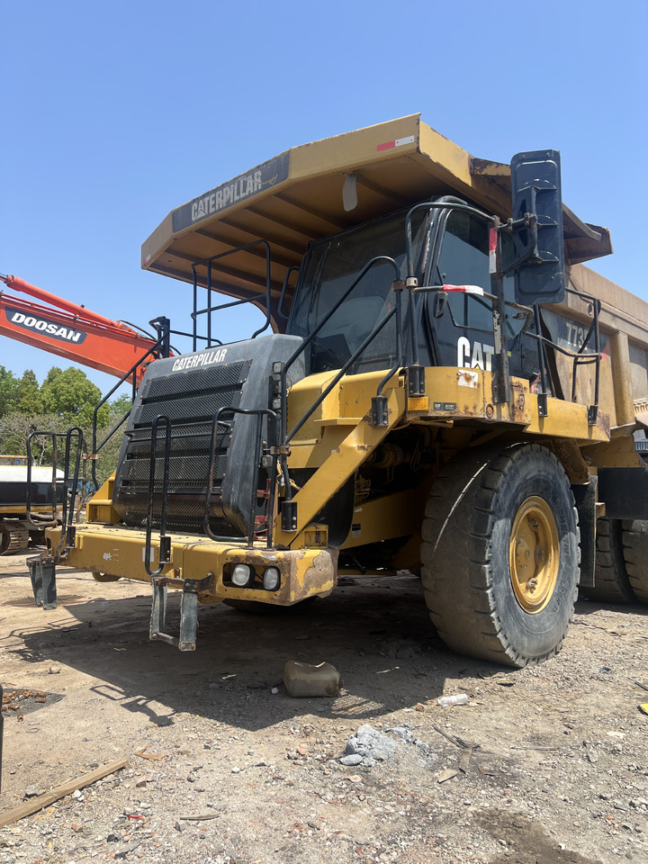 CATERPILLAR 773F - Kastiga kallur/ Kiviveoauto: pilt 1 CATERPILLAR 773F - Kastiga kallur/ Kiviveoauto: pilt 1