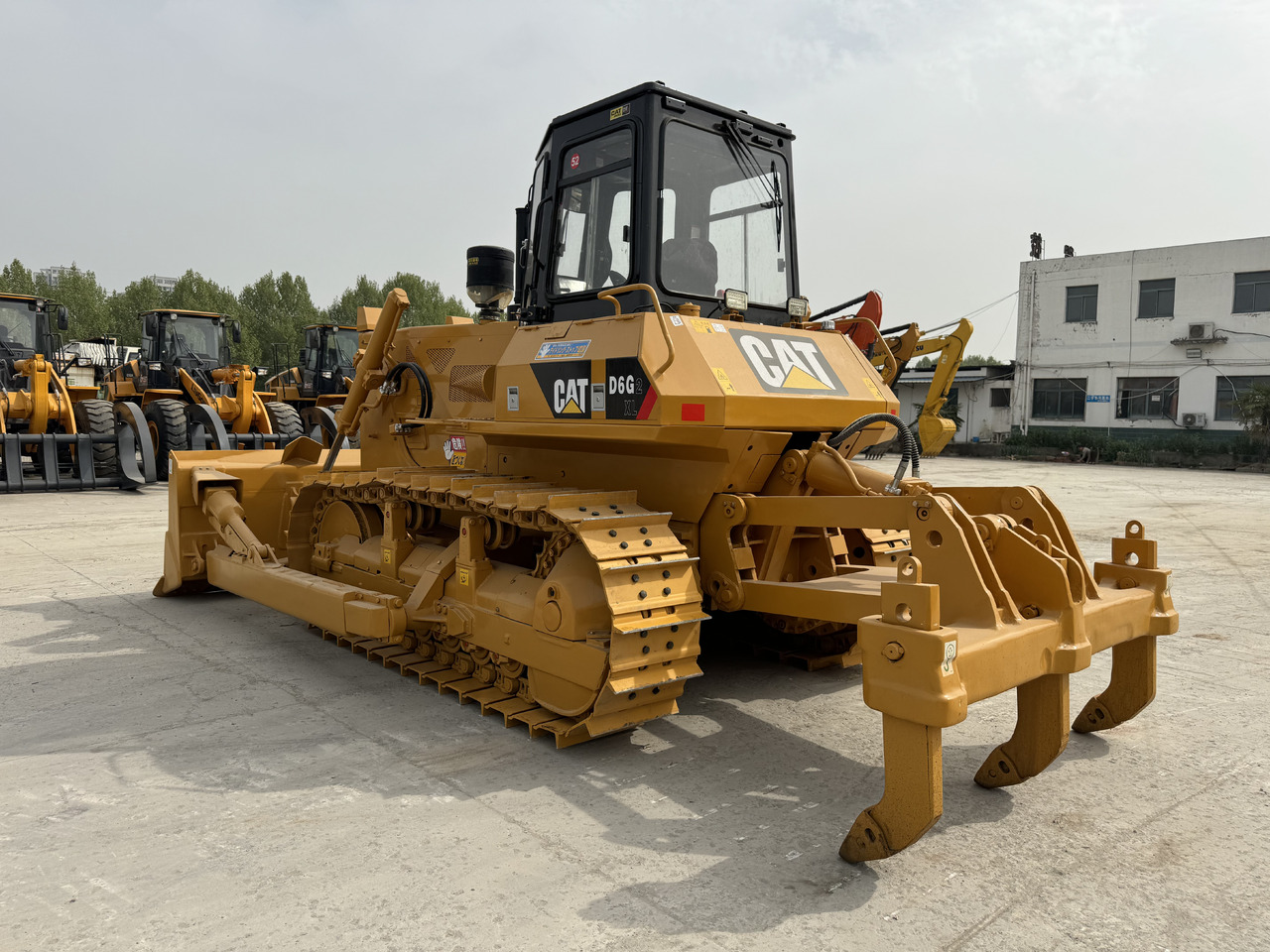 CATERPILLAR D6G CAT D 6 G D7G D8T - Buldooser: pilt 1 CATERPILLAR D6G CAT D 6 G D7G D8T - Buldooser: pilt 1