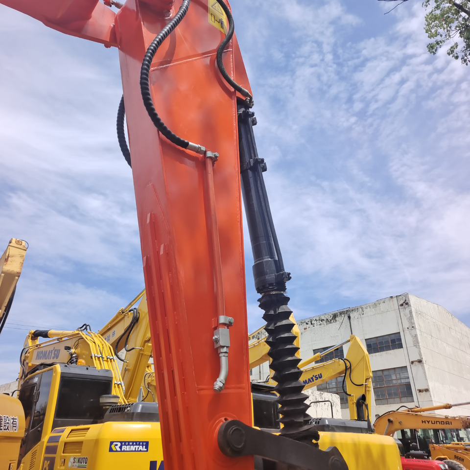 DOOSAN DX225 LCA - Lintekskavaator: pilt 5 DOOSAN DX225 LCA - Lintekskavaator: pilt 5