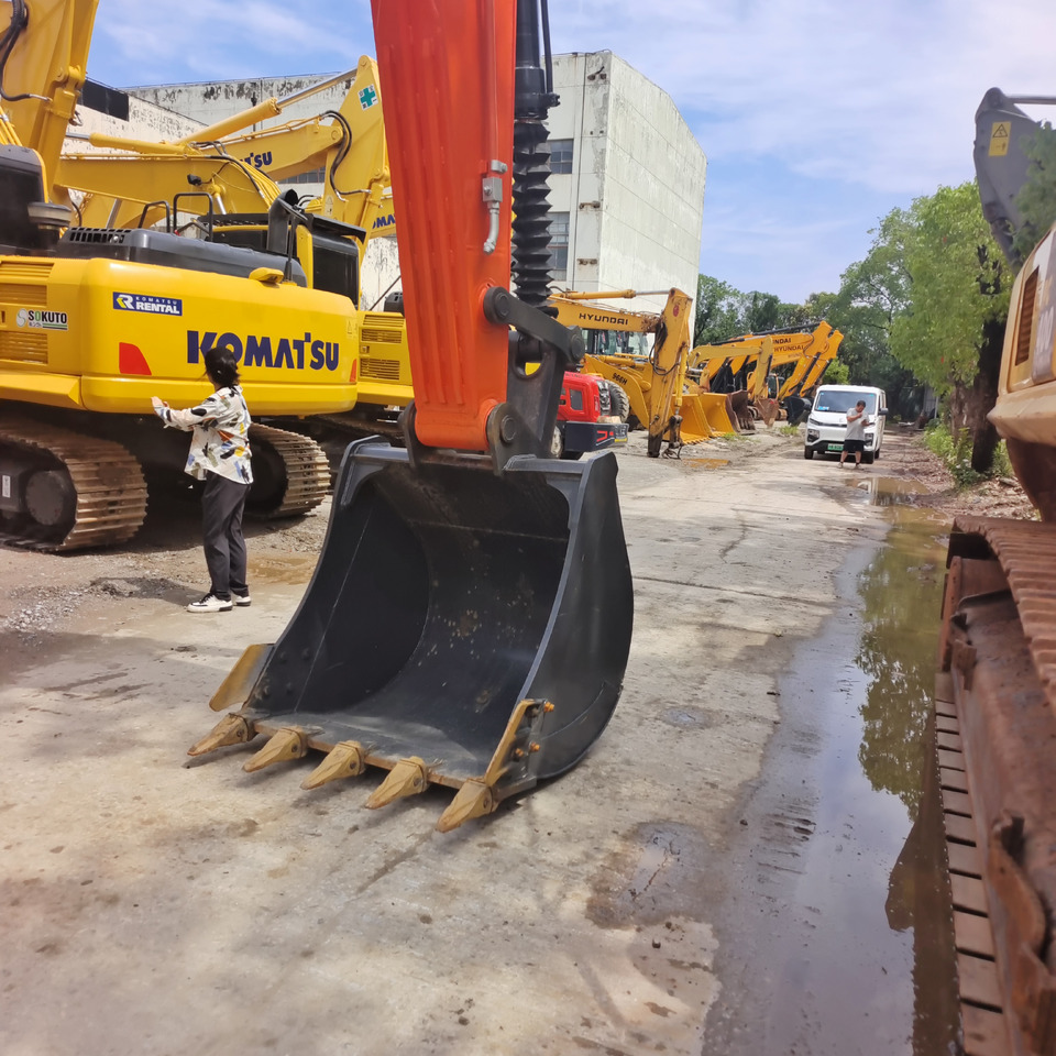 DOOSAN DX225 LCA - Lintekskavaator: pilt 4 DOOSAN DX225 LCA - Lintekskavaator: pilt 4