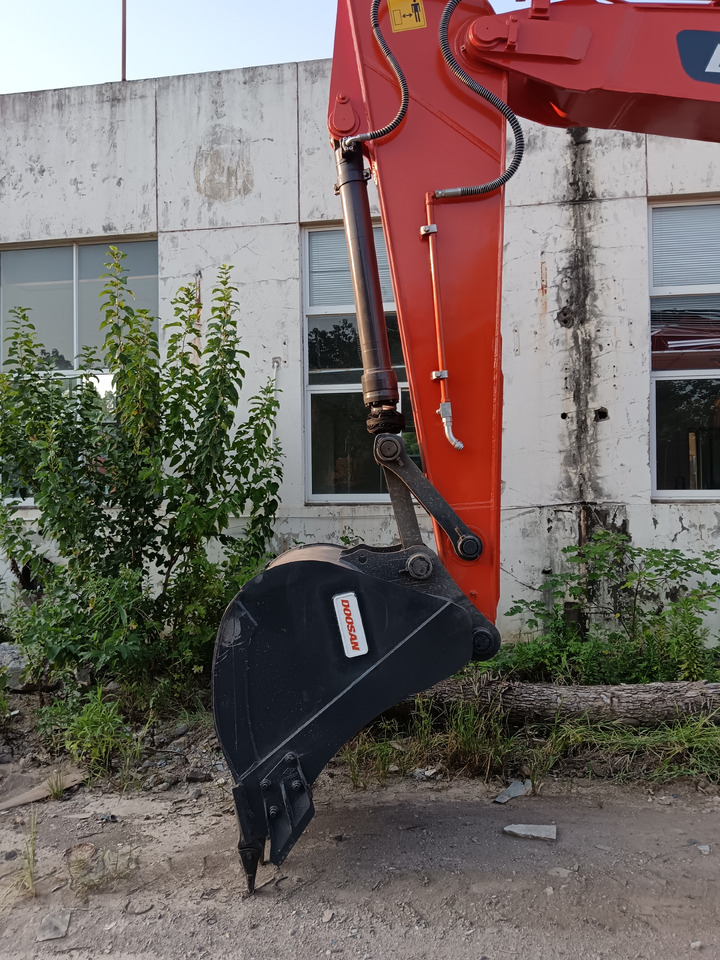 DOOSAN DX225LC-9C DX225LCA - Lintekskavaator: pilt 3 DOOSAN DX225LC-9C DX225LCA - Lintekskavaator: pilt 3