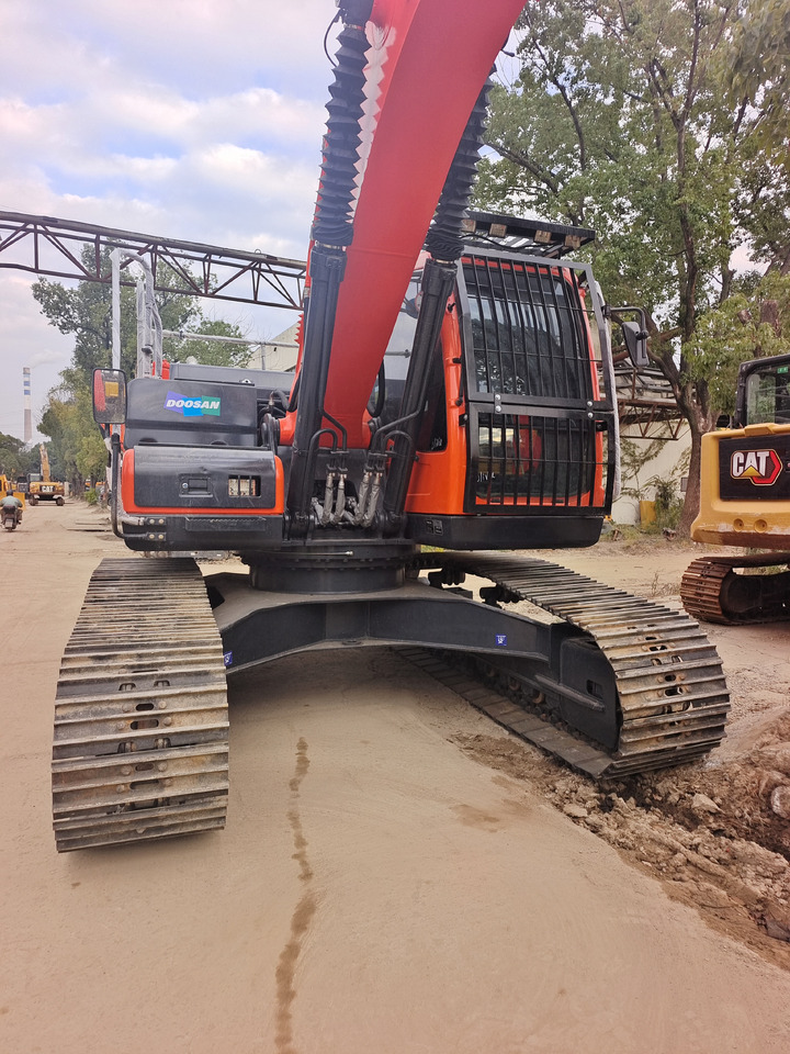 DOOSAN DX225LCA CHINA BIGGEST SUPPLIER DX300LC-9C DX340 - Lintekskavaator: pilt 5 DOOSAN DX225LCA CHINA BIGGEST SUPPLIER DX300LC-9C DX340 - Lintekskavaator: pilt 5