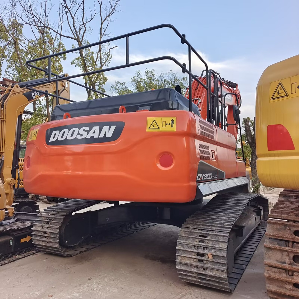 DOOSAN DX300LC-9C DX300 LCA - Lintekskavaator: pilt 3 DOOSAN DX300LC-9C DX300 LCA - Lintekskavaator: pilt 3