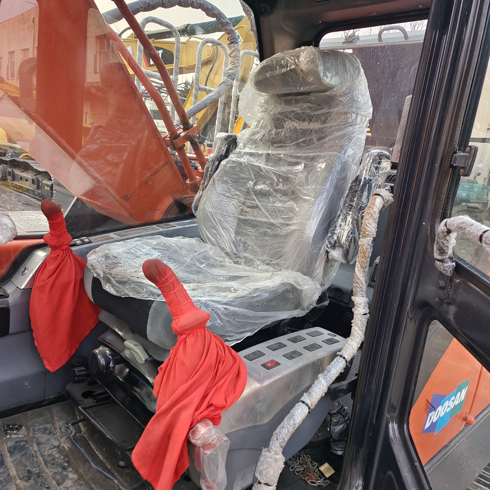 DOOSAN DX300LC-9C DX340 DX300LCA - Lintekskavaator: pilt 4 DOOSAN DX300LC-9C DX340 DX300LCA - Lintekskavaator: pilt 4