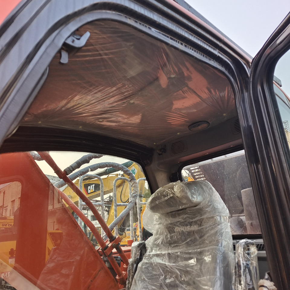DOOSAN DX300LC-9C Doosan DX 300 LC - 9 C - Lintekskavaator: pilt 4 DOOSAN DX300LC-9C Doosan DX 300 LC - 9 C - Lintekskavaator: pilt 4