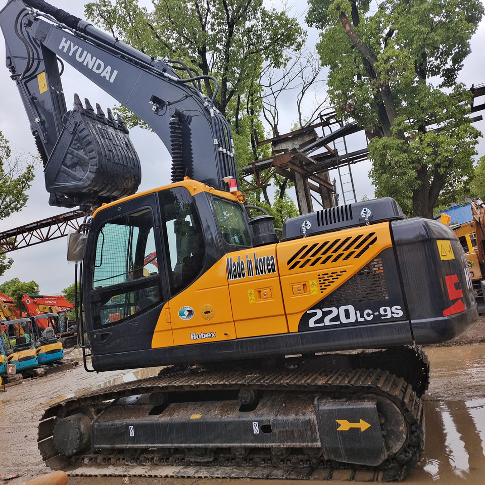 HYUNDAI 220 LC - 9S 220LC-9T - Lintekskavaator: pilt 1 HYUNDAI 220 LC - 9S 220LC-9T - Lintekskavaator: pilt 1