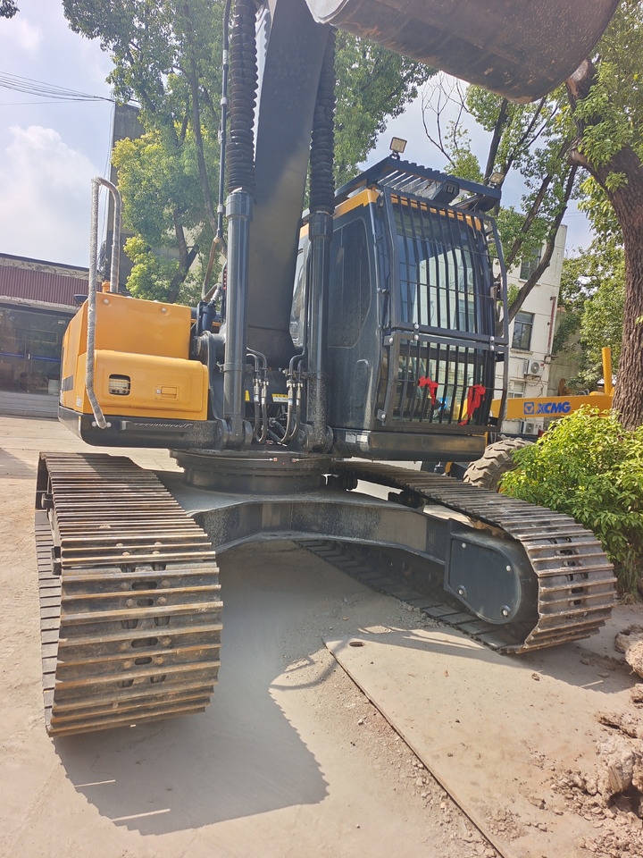 HYUNDAI 220 WITH 4 CAMERAS REVIEW REVERSE HX220HD HX225HD 220LC-9S - Lintekskavaator: pilt 5 HYUNDAI 220 WITH 4 CAMERAS REVIEW REVERSE HX220HD HX225HD 220LC-9S - Lintekskavaator: pilt 5