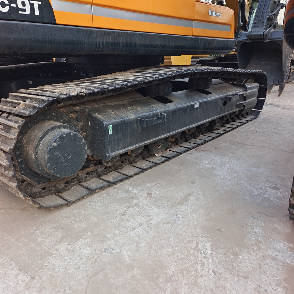 HYUNDAI 305LC-9T - Lintekskavaator: pilt 3 HYUNDAI 305LC-9T - Lintekskavaator: pilt 3