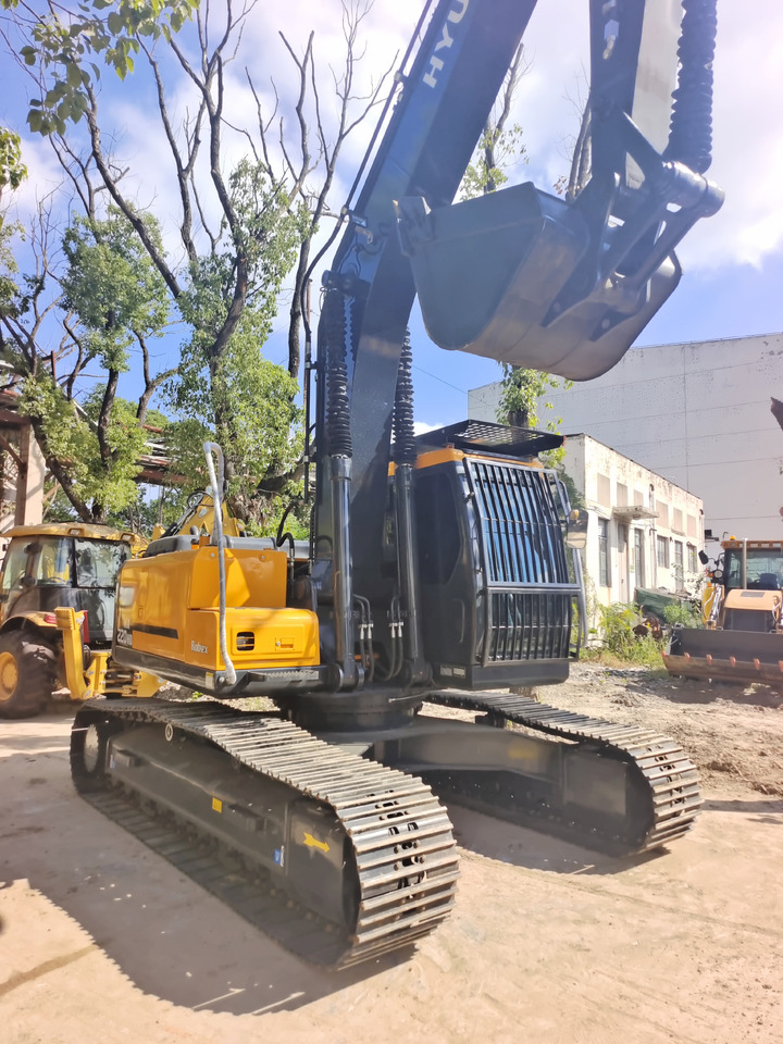 HYUNDAI HX220HD WITH 4 CAMERAS - Lintekskavaator: pilt 4 HYUNDAI HX220HD WITH 4 CAMERAS - Lintekskavaator: pilt 4