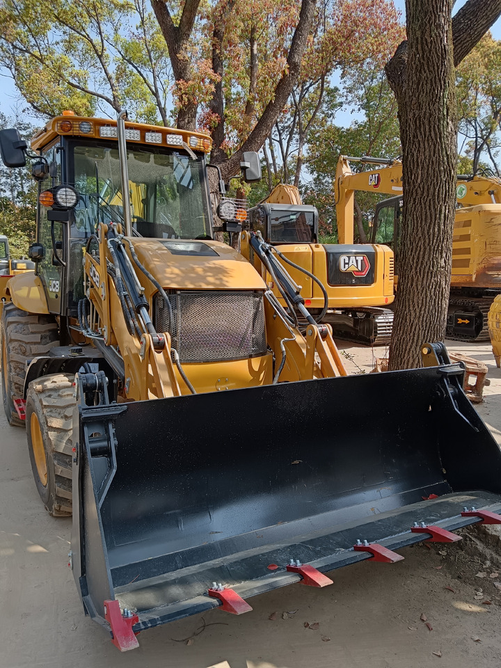JCB 3CX - Ekskavaator-laadur: pilt 2 JCB 3CX - Ekskavaator-laadur: pilt 2
