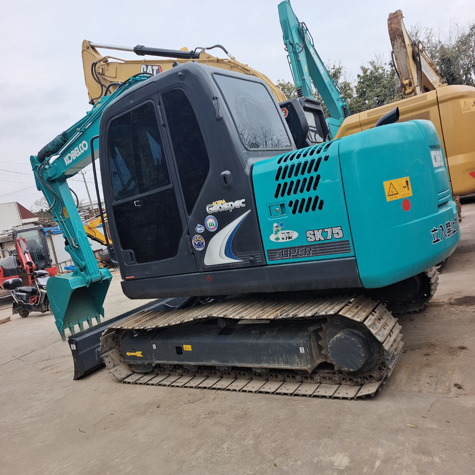 KOBELCO SK 75 - Miniekskavaator: pilt 1 KOBELCO SK 75 - Miniekskavaator: pilt 1