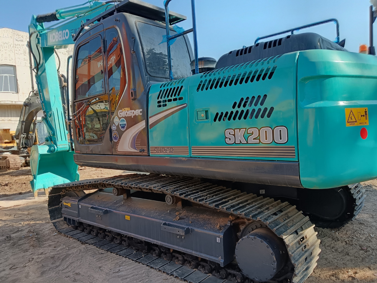 KOBELCO SK200-8 - Lintekskavaator: pilt 1 KOBELCO SK200-8 - Lintekskavaator: pilt 1