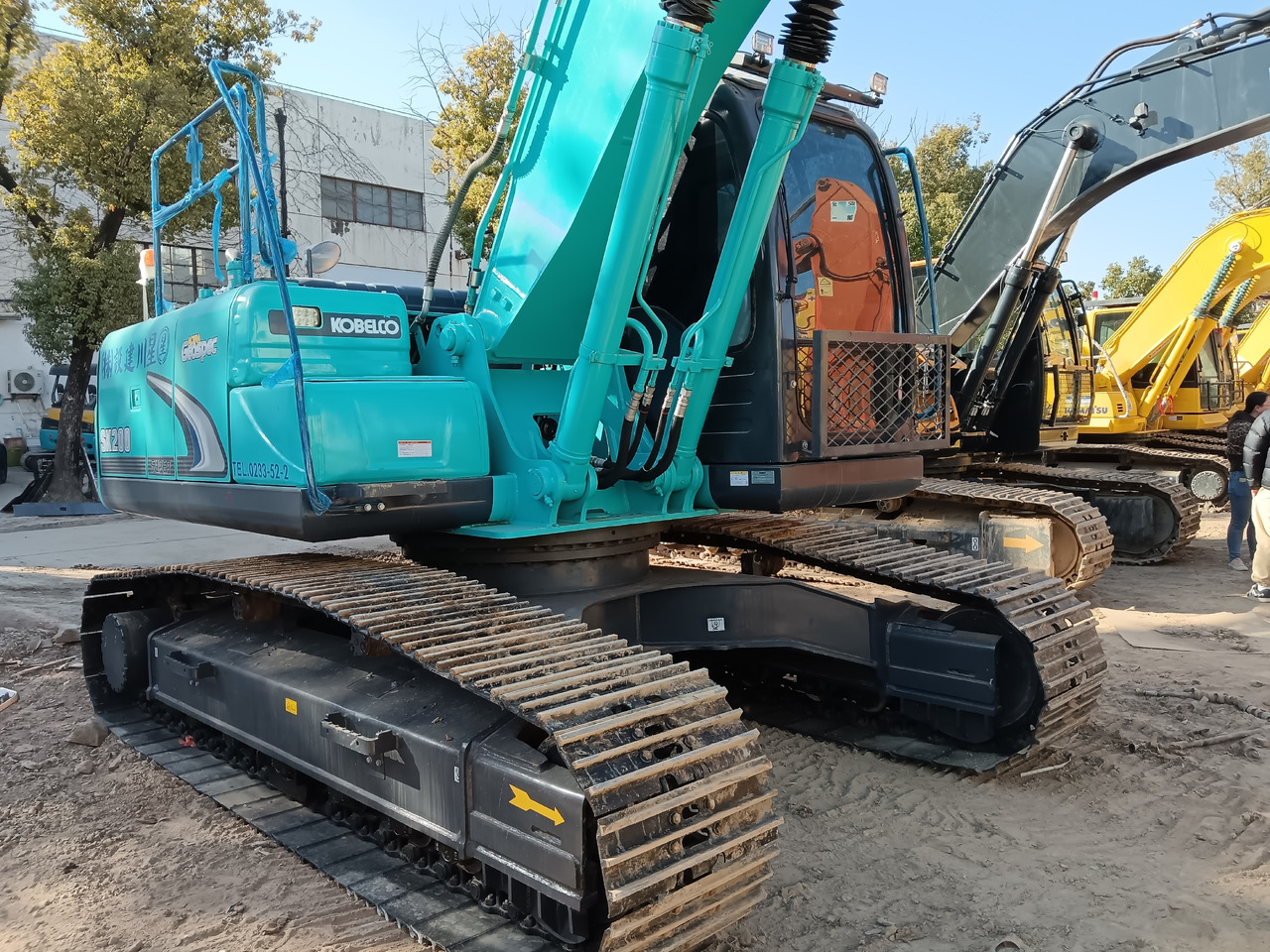 Lintekskavaator KOBELCO SK200-8: pilt 1