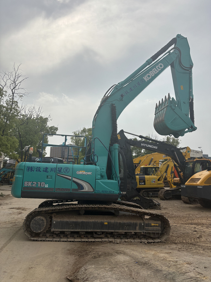 KOBELCO SK210LC - Lintekskavaator: pilt 3 KOBELCO SK210LC - Lintekskavaator: pilt 3