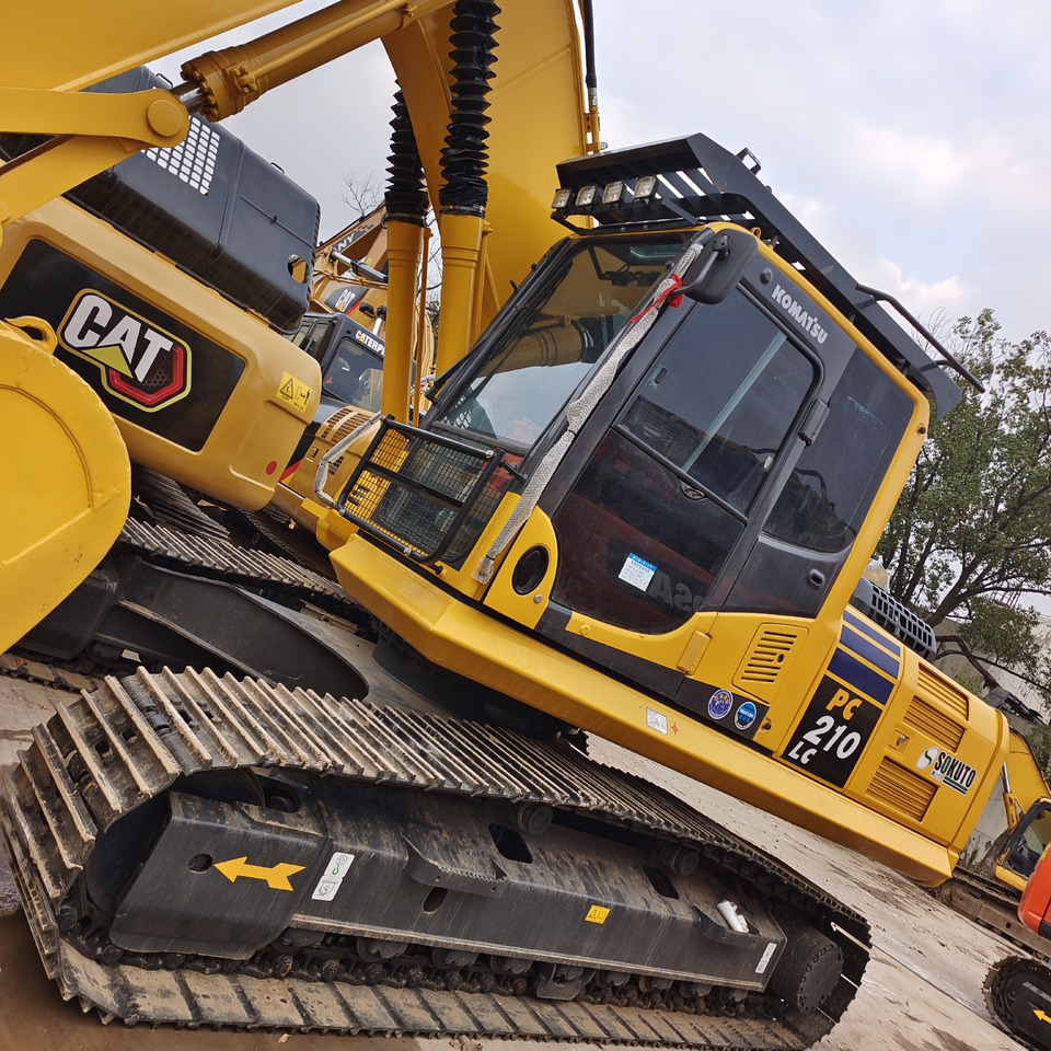 KOMATSU PC210 LC - Lintekskavaator: pilt 3 KOMATSU PC210 LC - Lintekskavaator: pilt 3