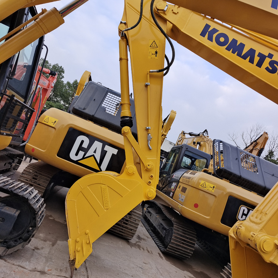 KOMATSU PC210 LC - Lintekskavaator: pilt 2 KOMATSU PC210 LC - Lintekskavaator: pilt 2