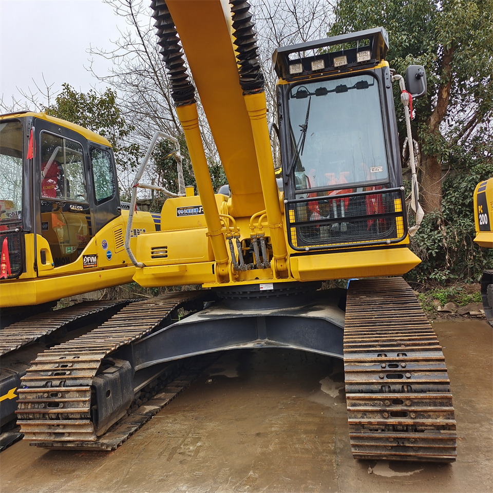 KOMATSU PC210LC-8 PC 210 LC - 8 - Lintekskavaator: pilt 1 KOMATSU PC210LC-8 PC 210 LC - 8 - Lintekskavaator: pilt 1