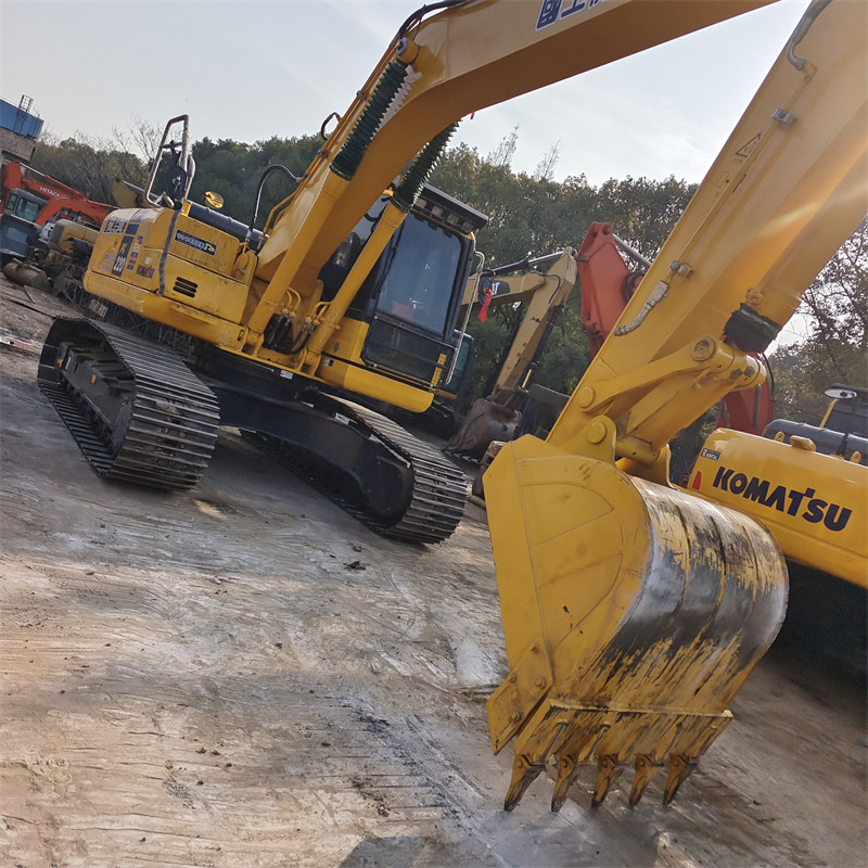 KOMATSU PC220-8N1 - Lintekskavaator: pilt 5 KOMATSU PC220-8N1 - Lintekskavaator: pilt 5