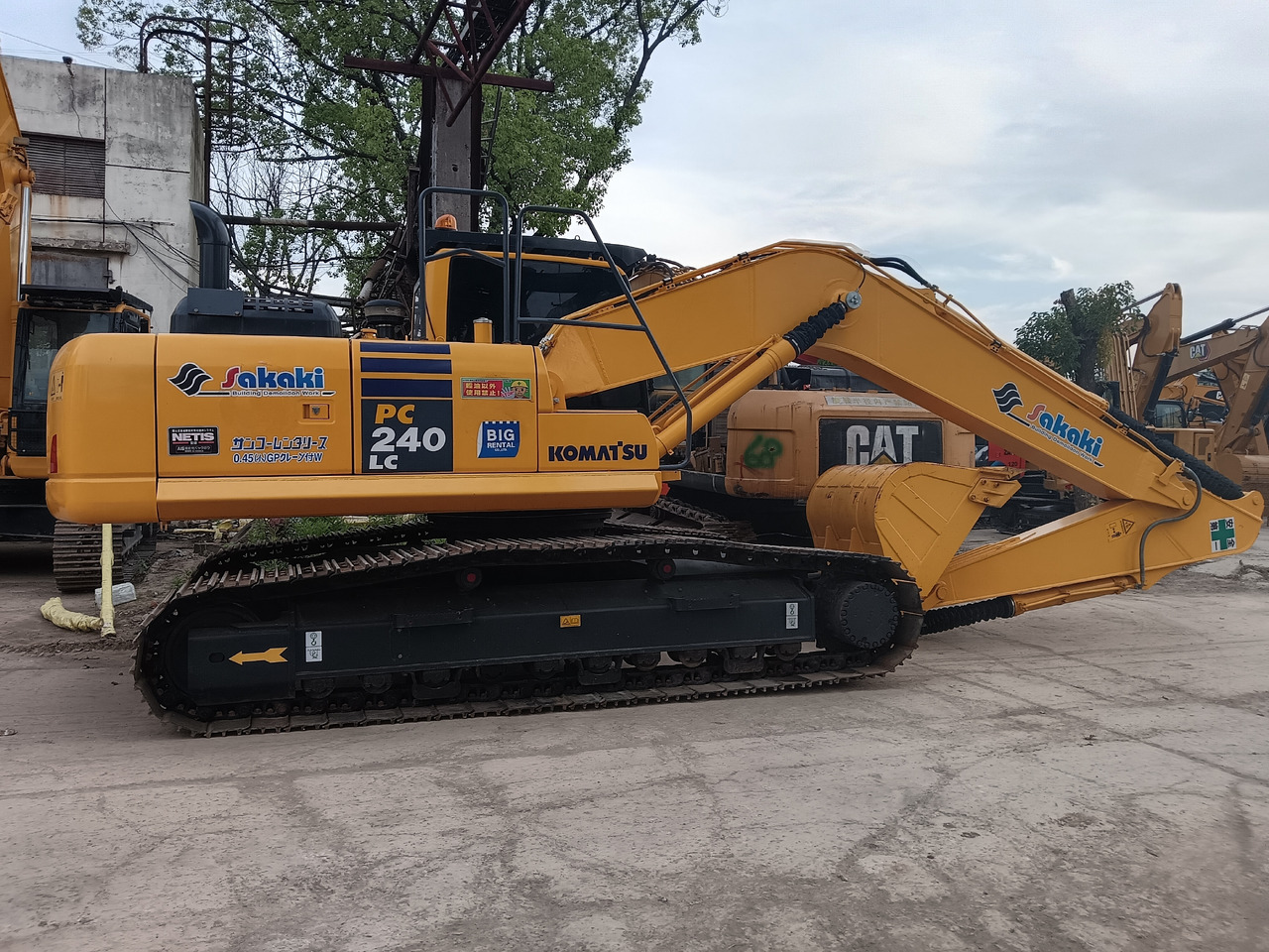 KOMATSU PC240LC - Lintekskavaator: pilt 2 KOMATSU PC240LC - Lintekskavaator: pilt 2