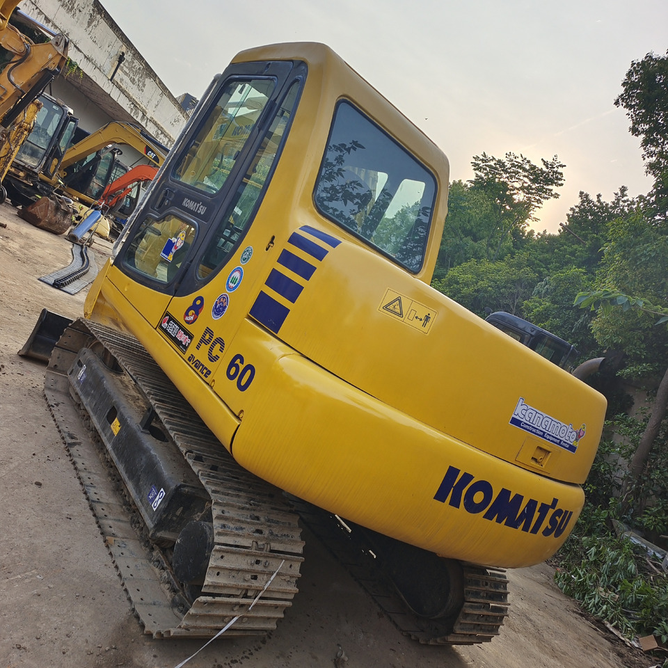 KOMATSU PC60 - Miniekskavaator: pilt 1 KOMATSU PC60 - Miniekskavaator: pilt 1
