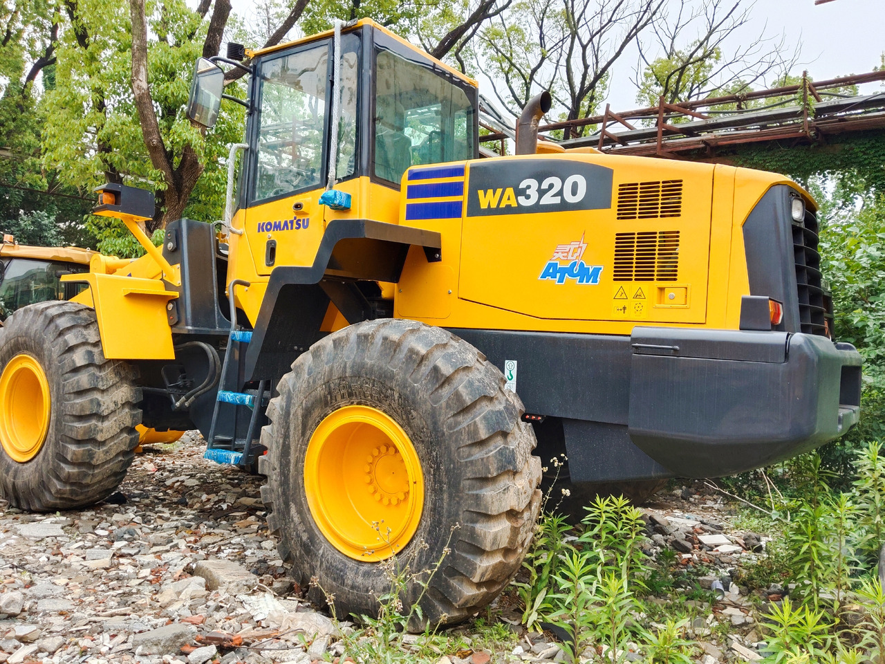 KOMATSU WA320-5 - Rataslaadur: pilt 1 KOMATSU WA320-5 - Rataslaadur: pilt 1