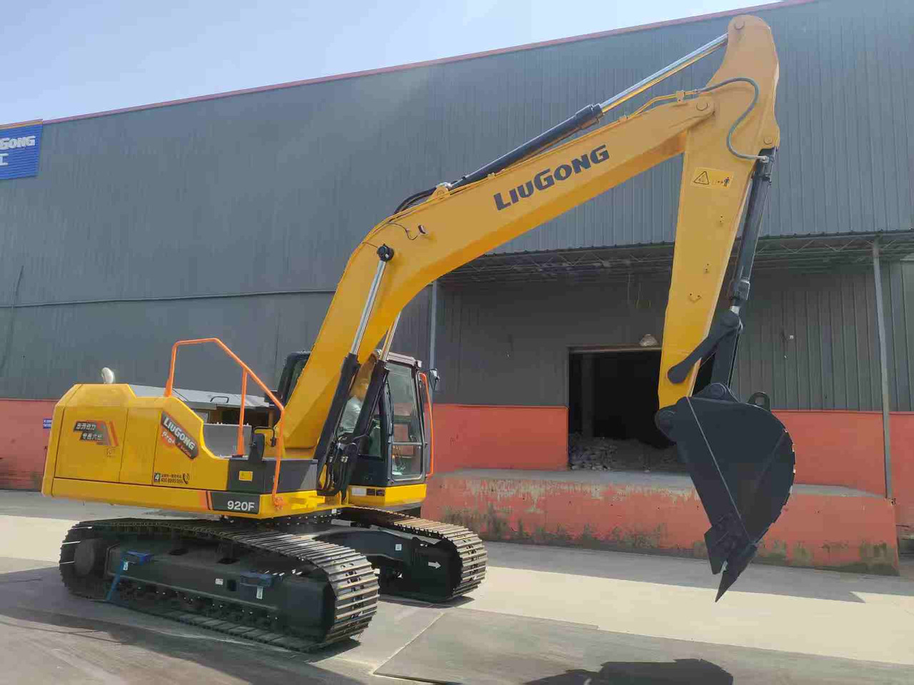 LIUGONG 920FG4 100% Brand New 21.5 TON 20 TON - Lintekskavaator: pilt 3 LIUGONG 920FG4 100% Brand New 21.5 TON 20 TON - Lintekskavaator: pilt 3