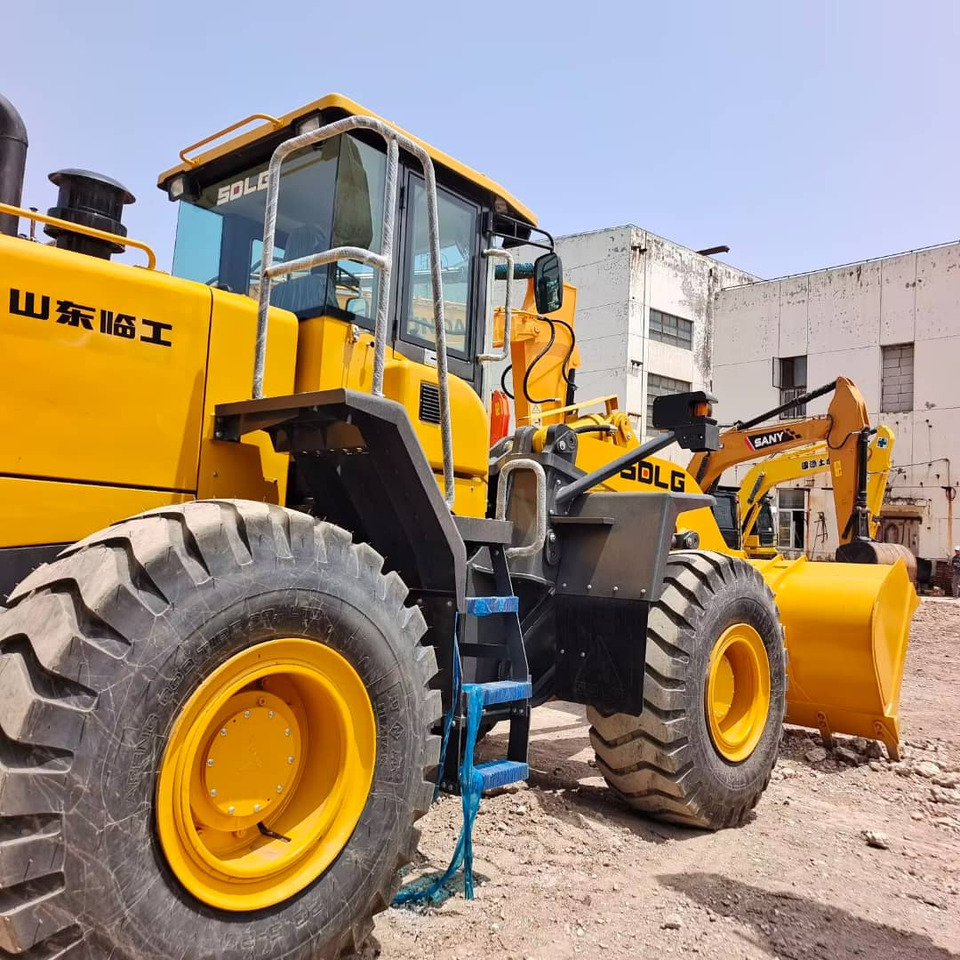 Rataslaadur SDLG LG 956L: pilt 1