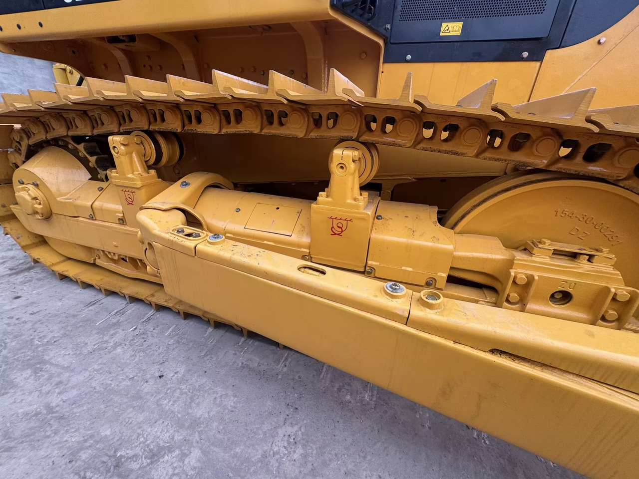 SHANTUI SD22F 220HP Forest Logging Lumbering Dozer with Winch - Buldooser: pilt 4 SHANTUI SD22F 220HP Forest Logging Lumbering Dozer with Winch - Buldooser: pilt 4