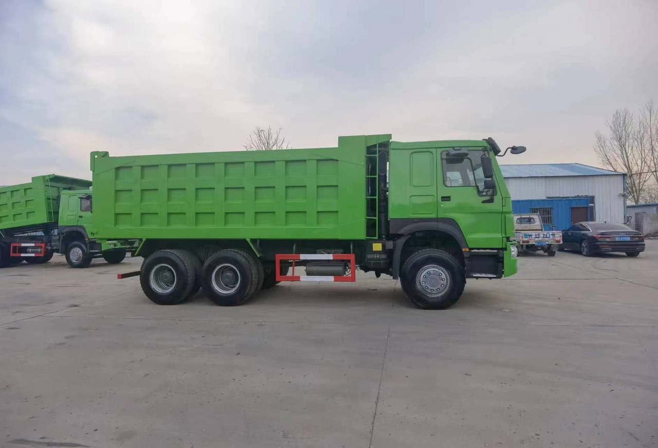 SINOTRUK HOWO 6*4 8*4 DUMP TRUCK - Kallurauto: pilt 5 SINOTRUK HOWO 6*4 8*4 DUMP TRUCK - Kallurauto: pilt 5