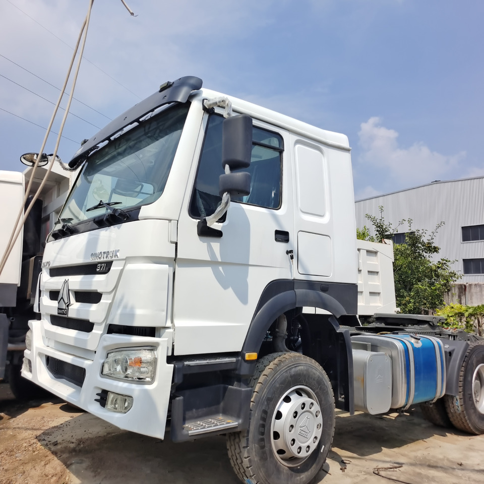 SINOTRUK HOWO 371 6*4 TRACTOR HEAD - Sadulveok: pilt 5 SINOTRUK HOWO 371 6*4 TRACTOR HEAD - Sadulveok: pilt 5