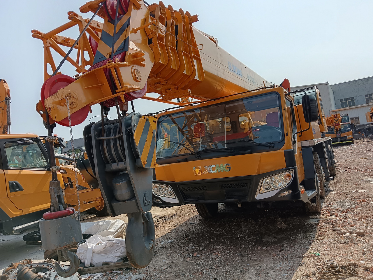 XCMG QY70K 70 TON - Autokraana: pilt 2 XCMG QY70K 70 TON - Autokraana: pilt 2