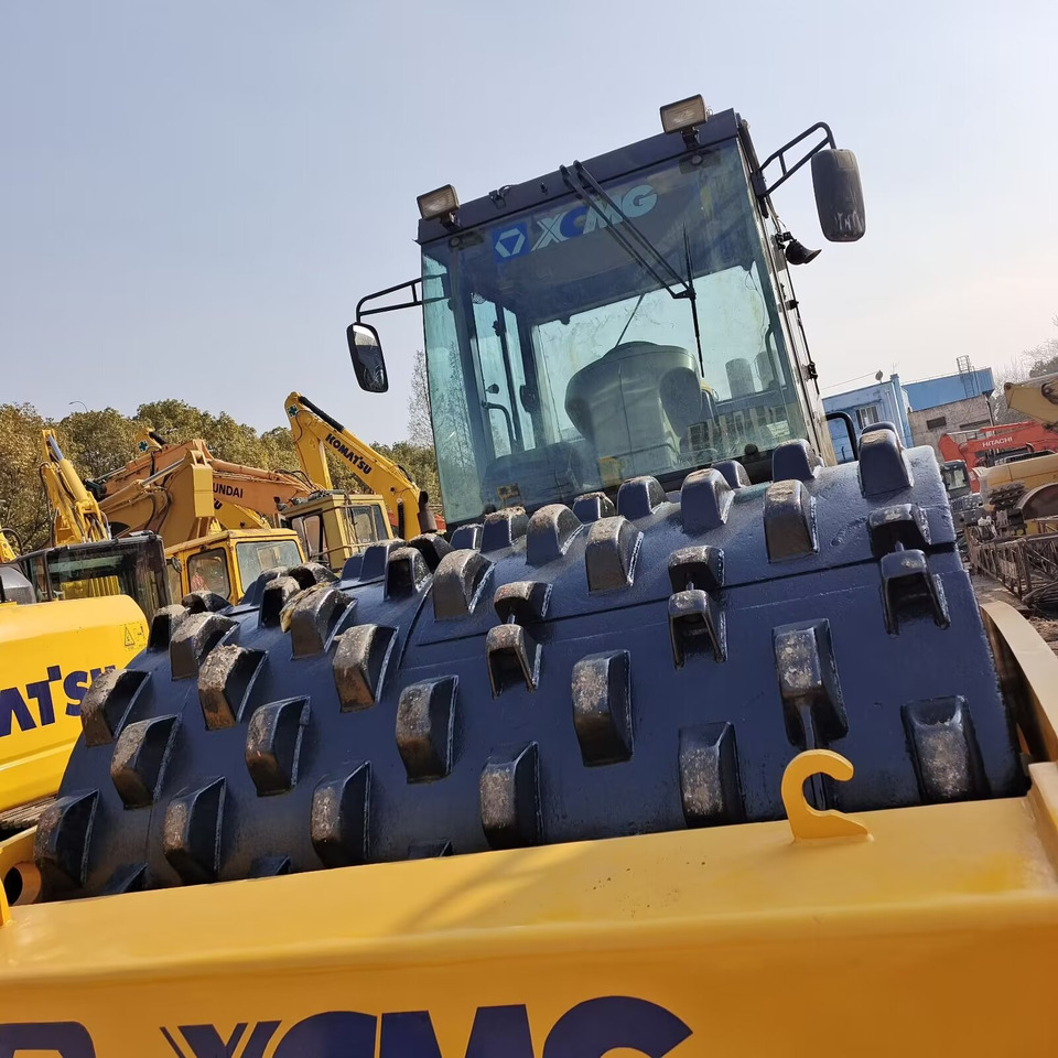 XCMG XS223J SHEEPSFOOT ROAD ROLLER - Tihendaja: pilt 2 XCMG XS223J SHEEPSFOOT ROAD ROLLER - Tihendaja: pilt 2