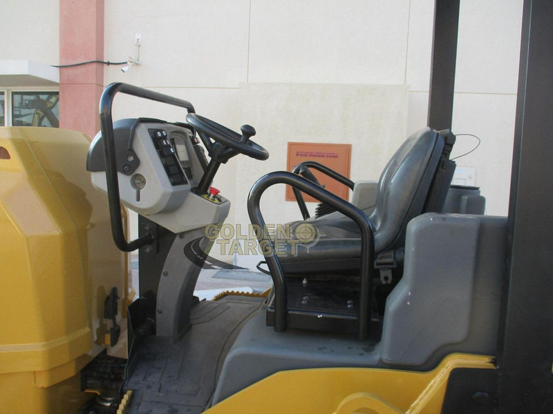 Põllurull Caterpillar CB34B Tandem Roller: pilt 9 Põllurull Caterpillar CB34B Tandem Roller: pilt 9