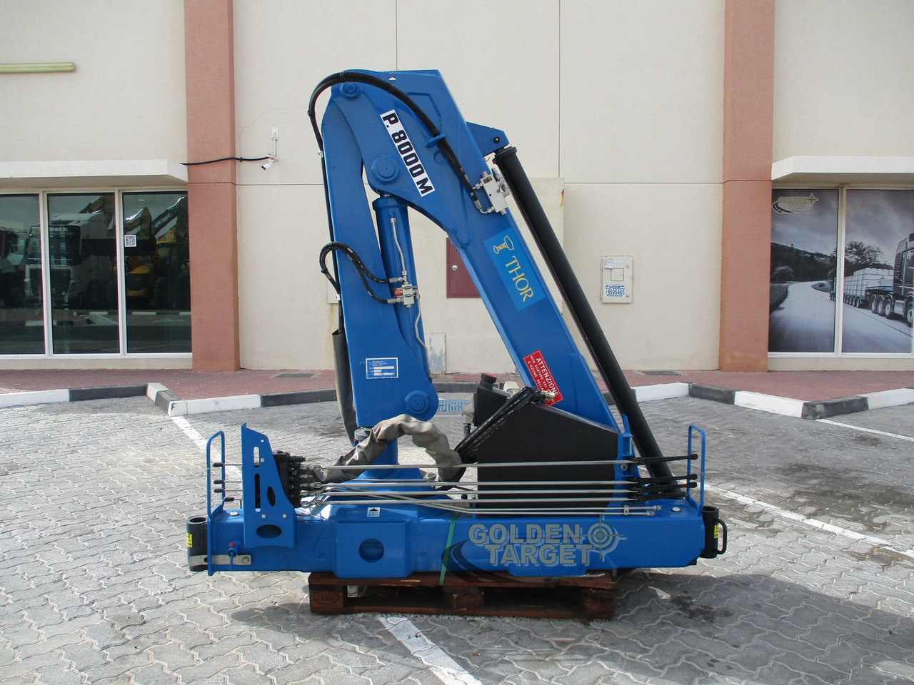 ING BONFIGLIOLI IBP 8000 M / 2SI CRANE - Kraana-manipulaator - Veoauto: pilt 1 ING BONFIGLIOLI IBP 8000 M / 2SI CRANE - Kraana-manipulaator - Veoauto: pilt 1