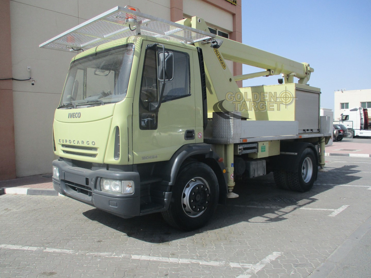Iveco EURO CARGO 180E28 4x2 PALFINGER P180 Manlift - Veoautolt tõusev platvorm: pilt 2 Iveco EURO CARGO 180E28 4x2 PALFINGER P180 Manlift - Veoautolt tõusev platvorm: pilt 2