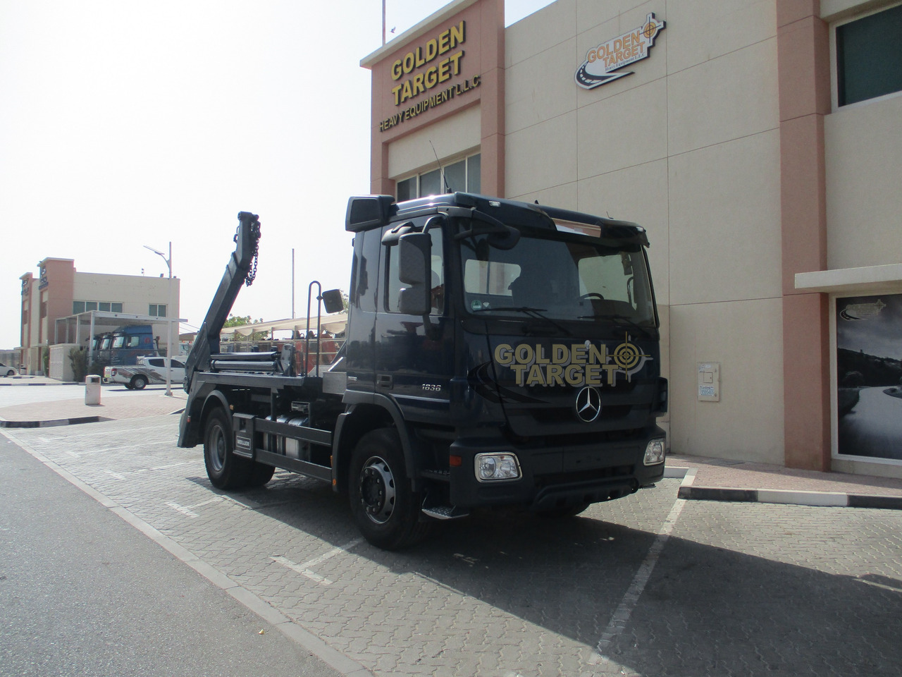 MERCEDES-BENZ Actros 1836 4x2 Skip Loader - Nöörtõstukiga veoauto: pilt 1 MERCEDES-BENZ Actros 1836 4x2 Skip Loader - Nöörtõstukiga veoauto: pilt 1