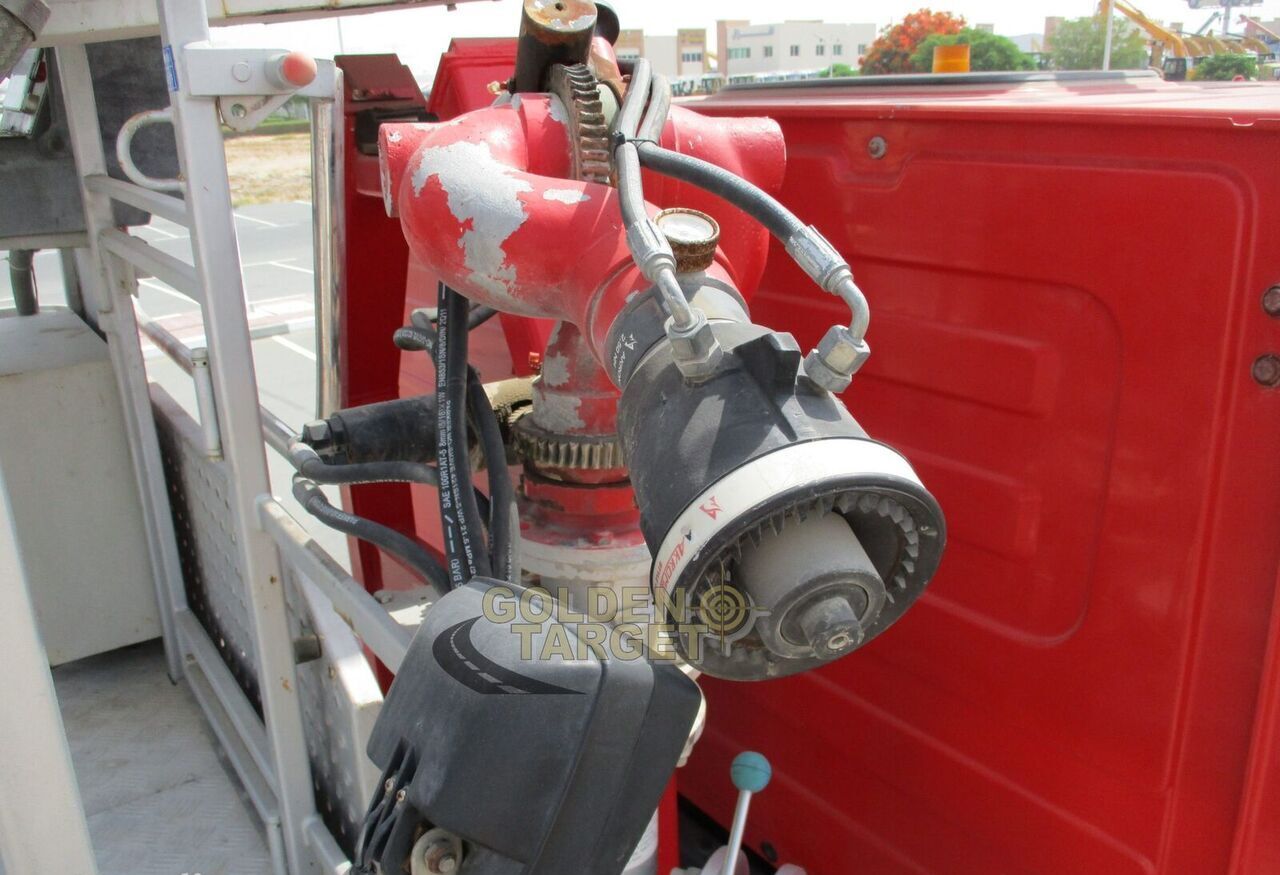 Tuletõrjeauto Mercedes-Benz Actros 3332 6x4 Manlift Truck: pilt 12