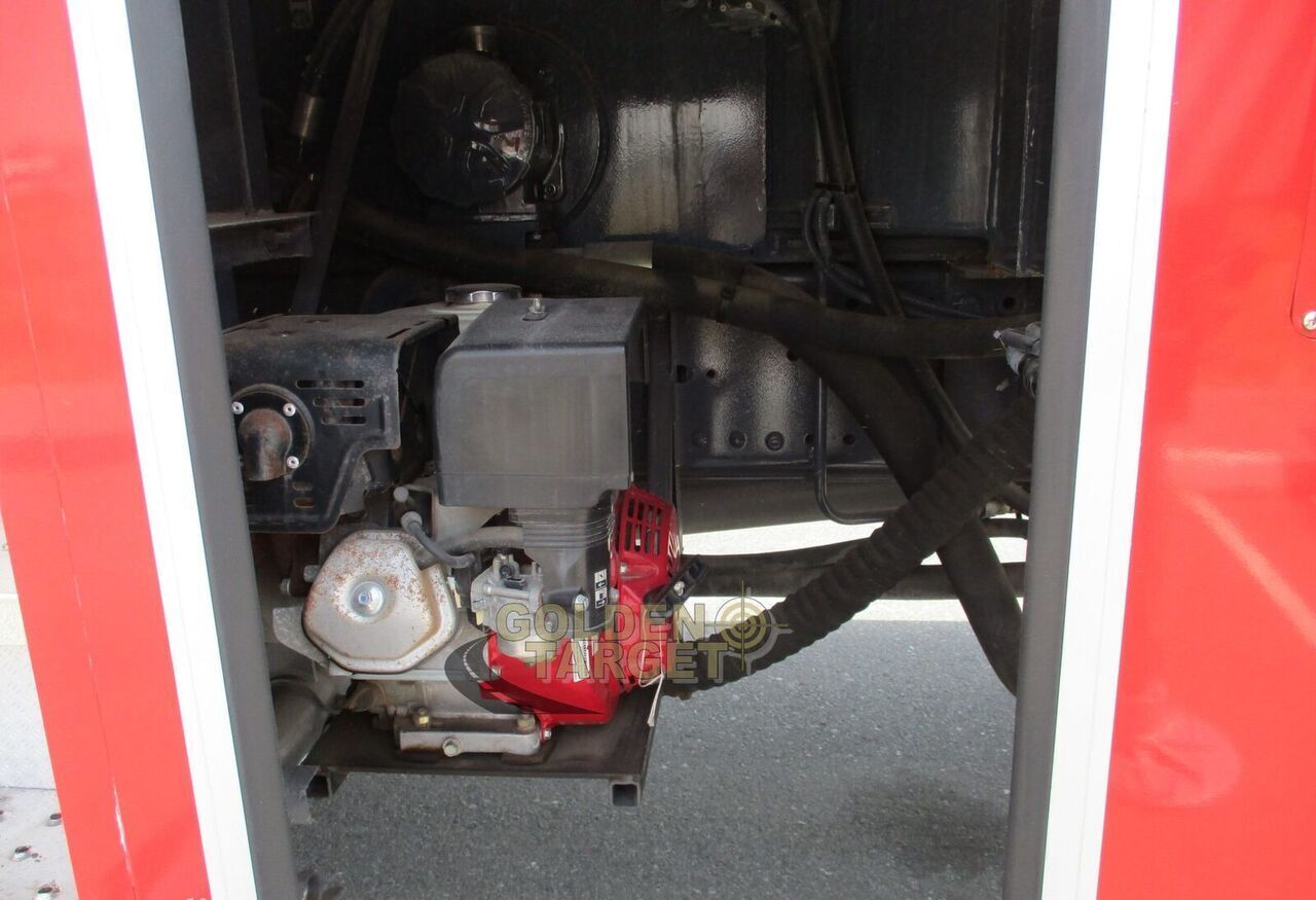 Tuletõrjeauto Mercedes-Benz Actros 3332 6x4 Manlift Truck: pilt 14