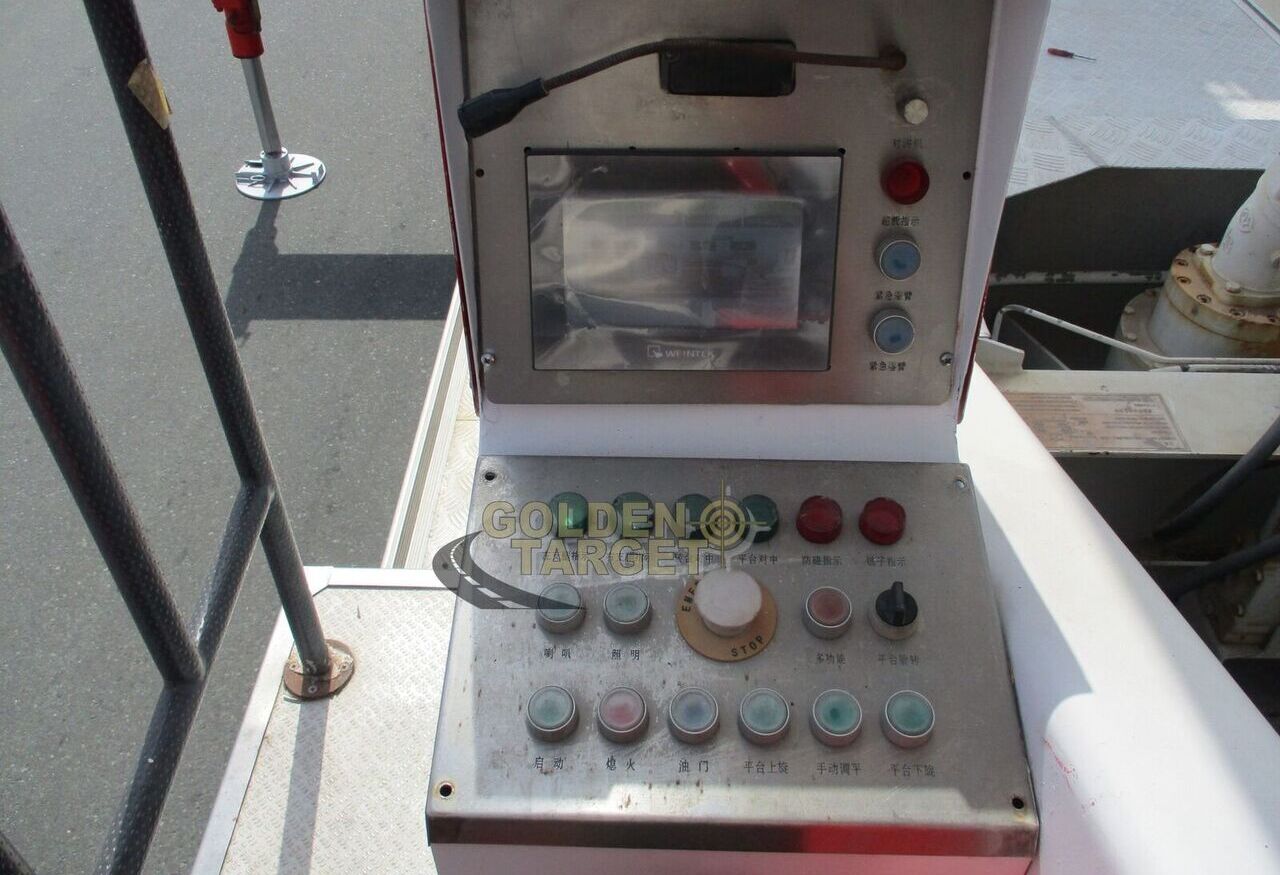 Tuletõrjeauto Mercedes-Benz Actros 3332 6x4 Manlift Truck: pilt 9