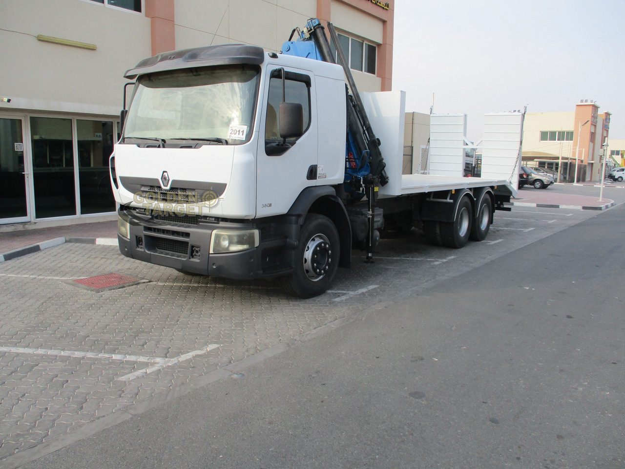 RENAULT Kerax 380 6×4 Crane Truck - Kraanaga veoauto: pilt 2 RENAULT Kerax 380 6×4 Crane Truck - Kraanaga veoauto: pilt 2