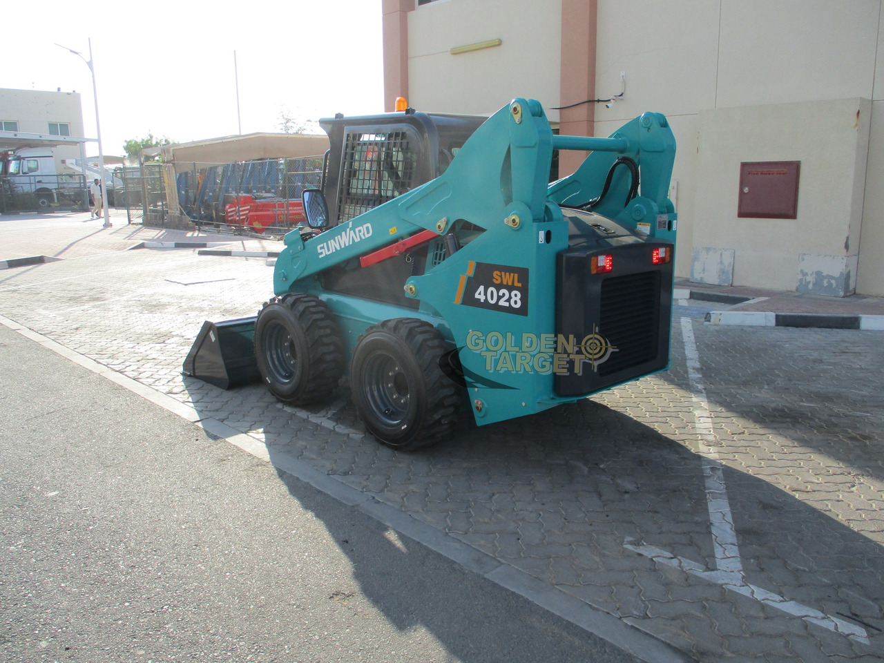 SUNWARD SWL4028 Skid Steer - Kompaktlaadur: pilt 4 SUNWARD SWL4028 Skid Steer - Kompaktlaadur: pilt 4