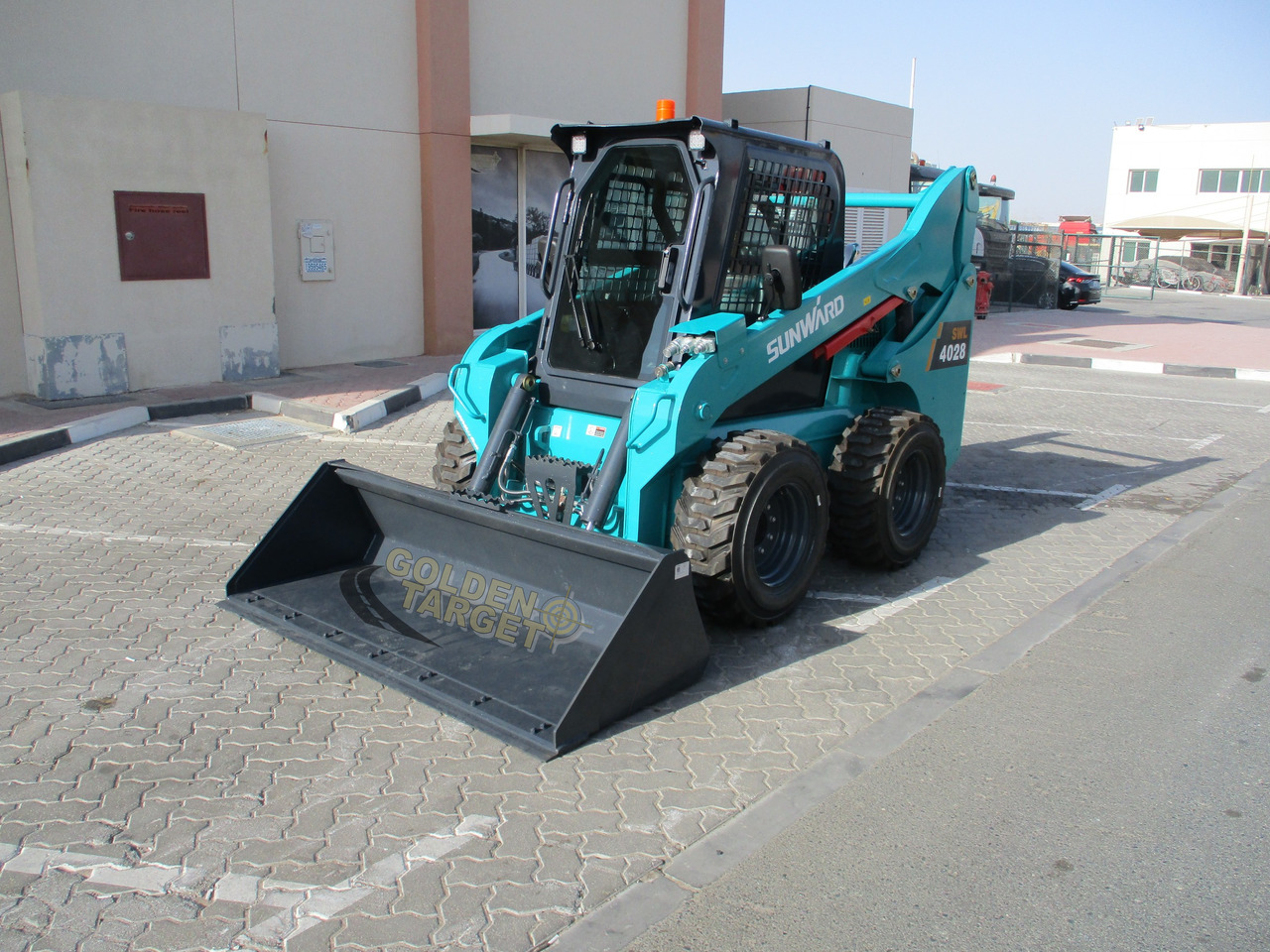 SUNWARD SWL4028 Skid Steer - Kompaktlaadur: pilt 2 SUNWARD SWL4028 Skid Steer - Kompaktlaadur: pilt 2