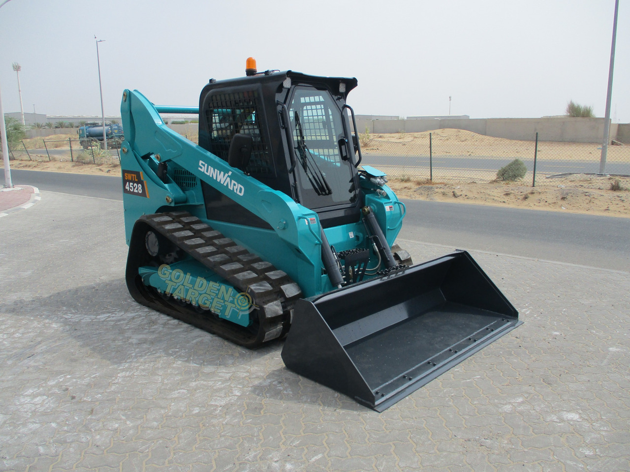 SUNWARD SWTL4528 Skid Steer - Kompaktlaadur: pilt 1 SUNWARD SWTL4528 Skid Steer - Kompaktlaadur: pilt 1