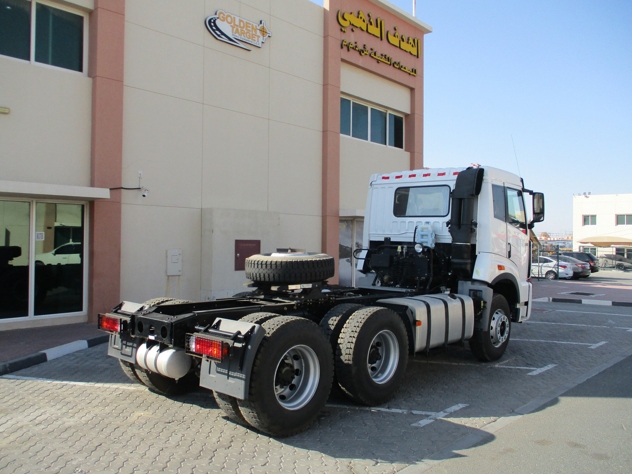 FAW 4181P2K15 6x4 Head Truck - Sadulveok: pilt 3 FAW 4181P2K15 6x4 Head Truck - Sadulveok: pilt 3