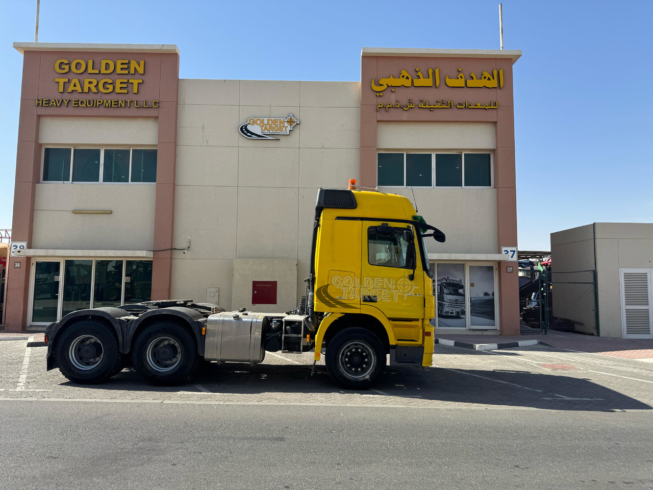 Mercedes Benz ACTROS 3355 6x4 Head Truck - Sadulveok: pilt 4 Mercedes Benz ACTROS 3355 6x4 Head Truck - Sadulveok: pilt 4