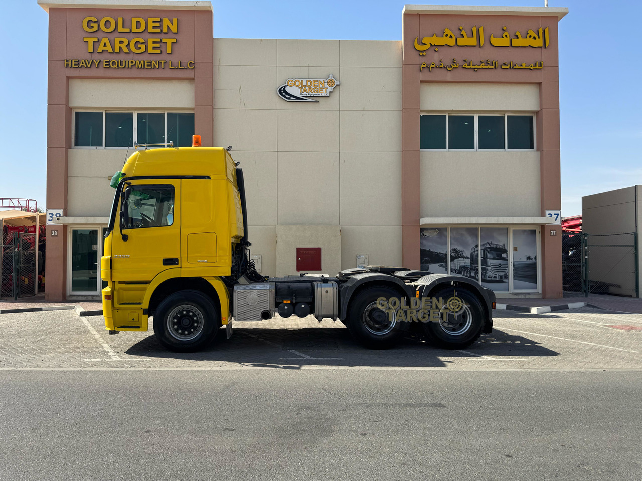 Mercedes Benz ACTROS 3355 6x4 Head Truck - Sadulveok: pilt 5 Mercedes Benz ACTROS 3355 6x4 Head Truck - Sadulveok: pilt 5
