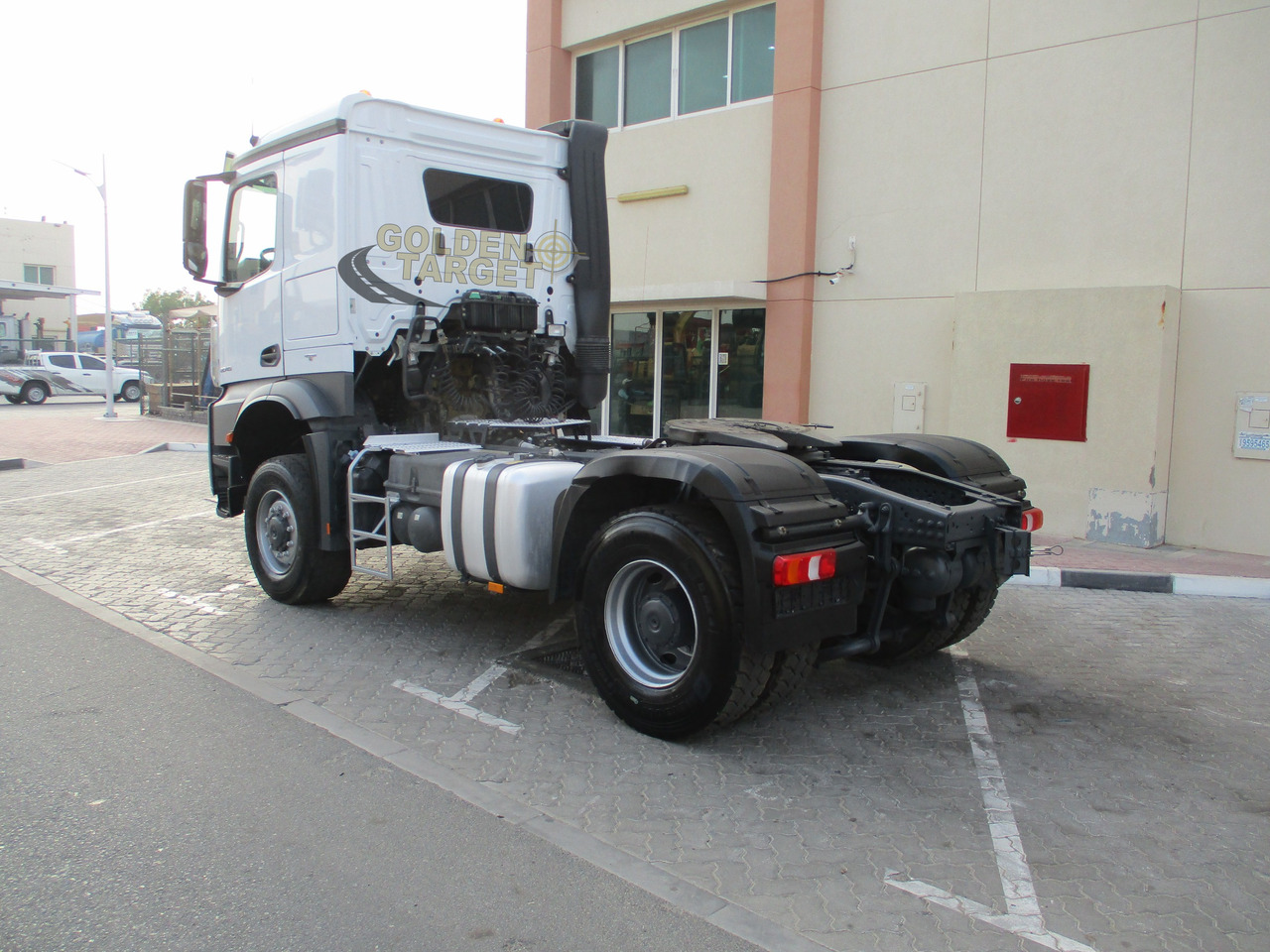 Mercedes-Benz Actros 2045 4x4 Head Truck - Sadulveok: pilt 4 Mercedes-Benz Actros 2045 4x4 Head Truck - Sadulveok: pilt 4