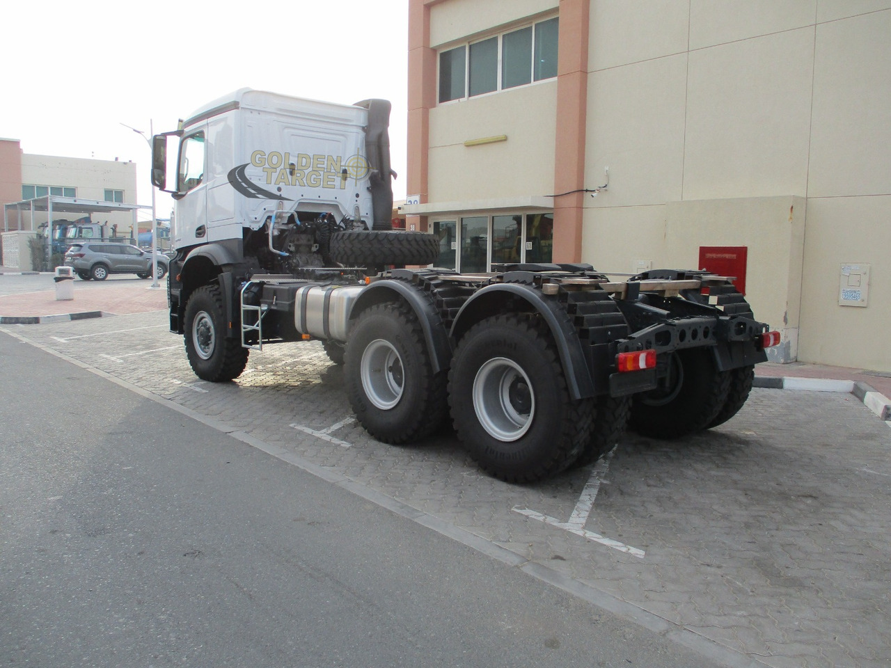 Mercedes-Benz Arocs 3342 6x6 Head Truck - Sadulveok: pilt 4 Mercedes-Benz Arocs 3342 6x6 Head Truck - Sadulveok: pilt 4